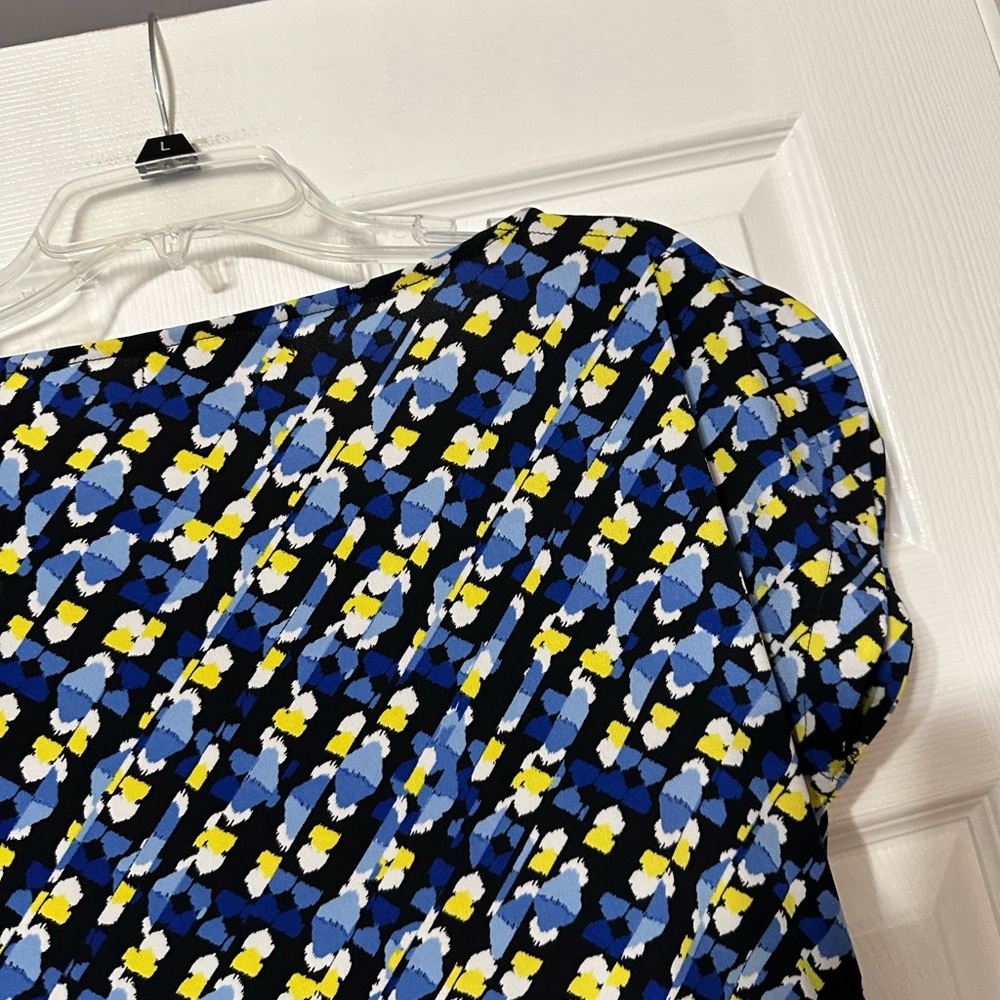 Liz Claiborne Petite Abstract Pattern Summer Top - Picture 10 of 11